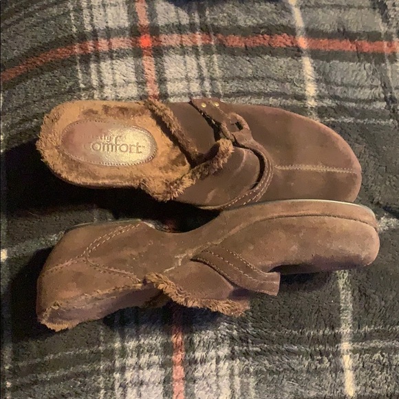 Furry clogs - Picture 2 of 2